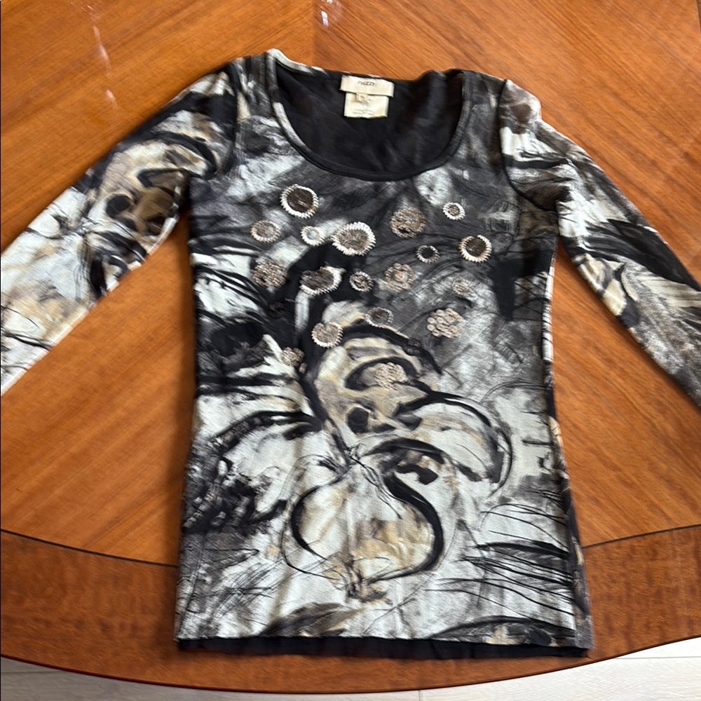 Artistic Black and Gray Fitted Graphic Blouse